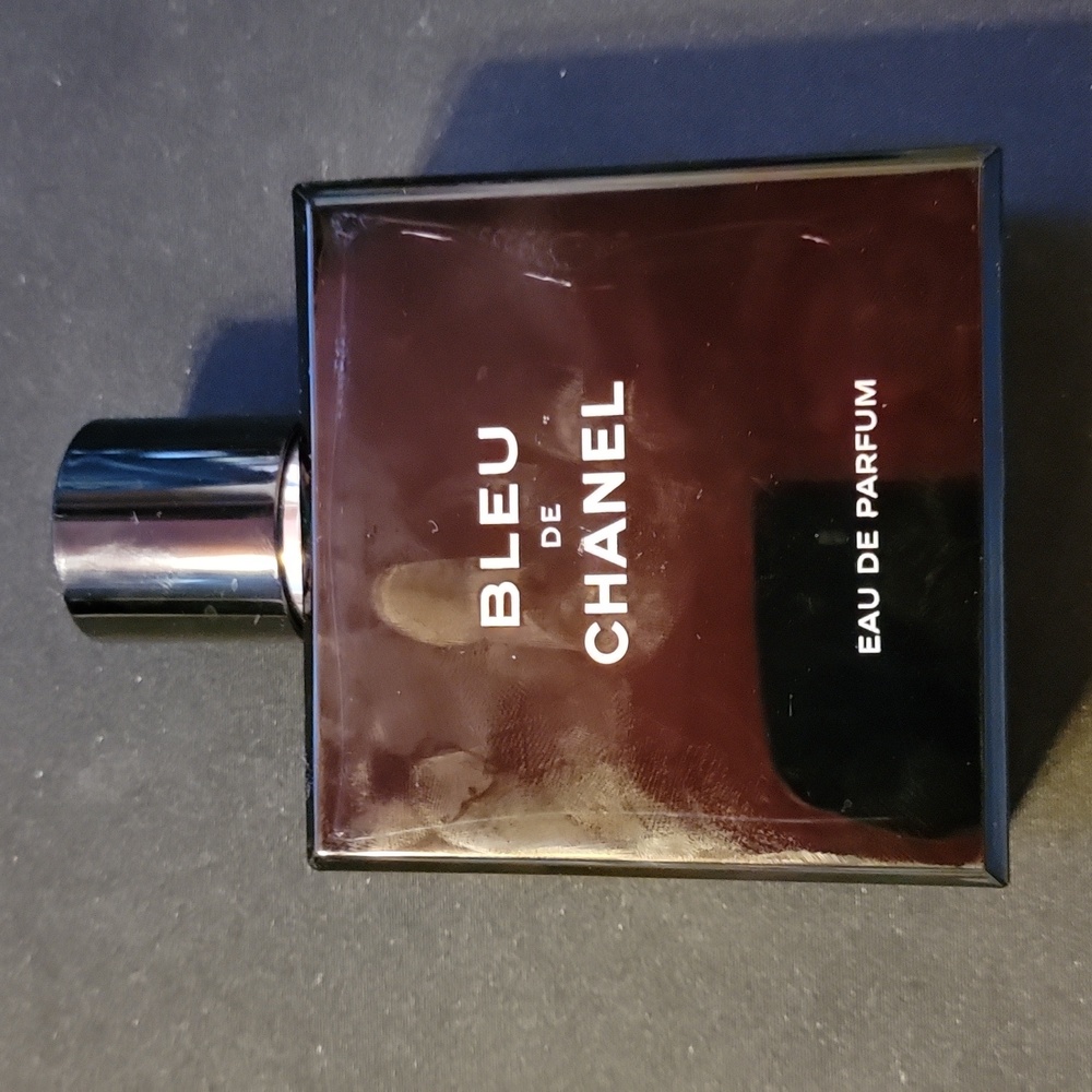 Chanel Bleu Eau de PARFUM 95% full 5oz